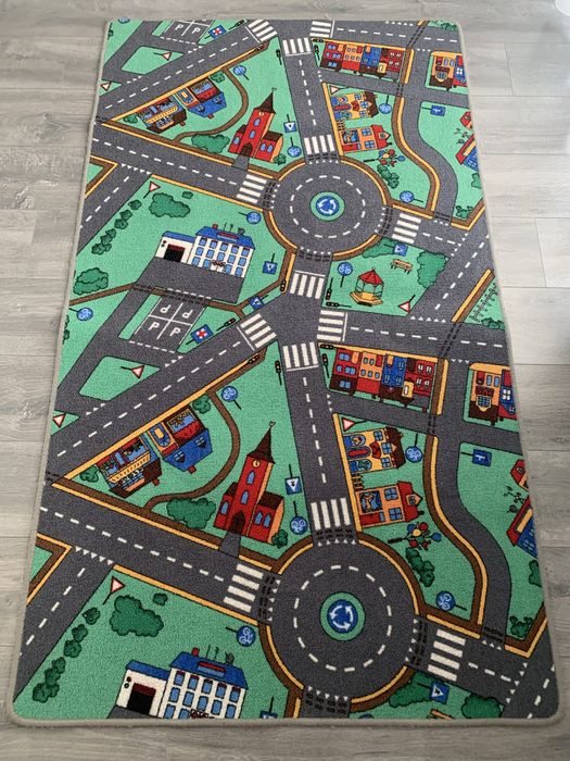 Vand covor mocheta pt copii