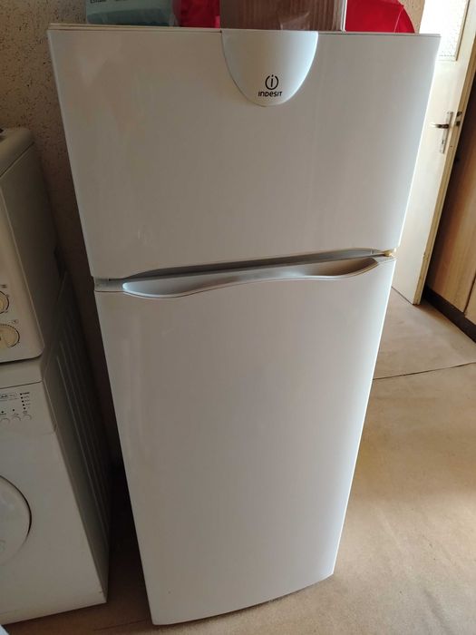 Хладилник Indesit