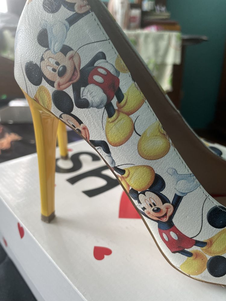 Pantofi cu toc Mickey