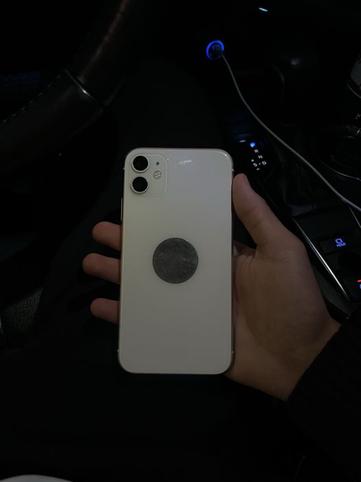 айфон 11 белый ……