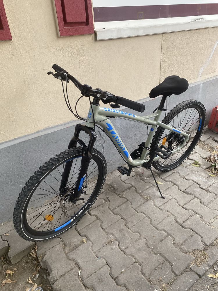 Vand bicicekta carpat foarte buna
