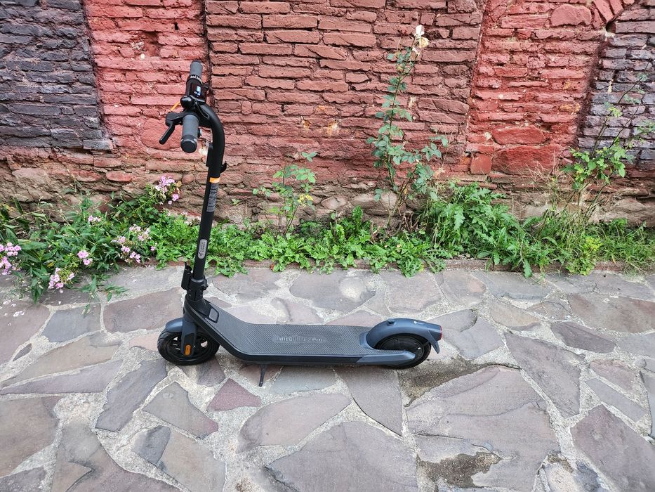 Trotinetă electrică Ninebot E2