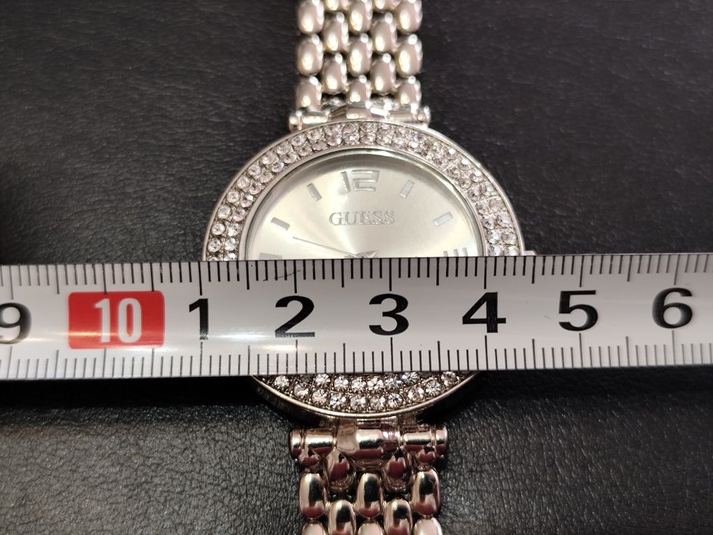 GUESS / Дамски Часовник