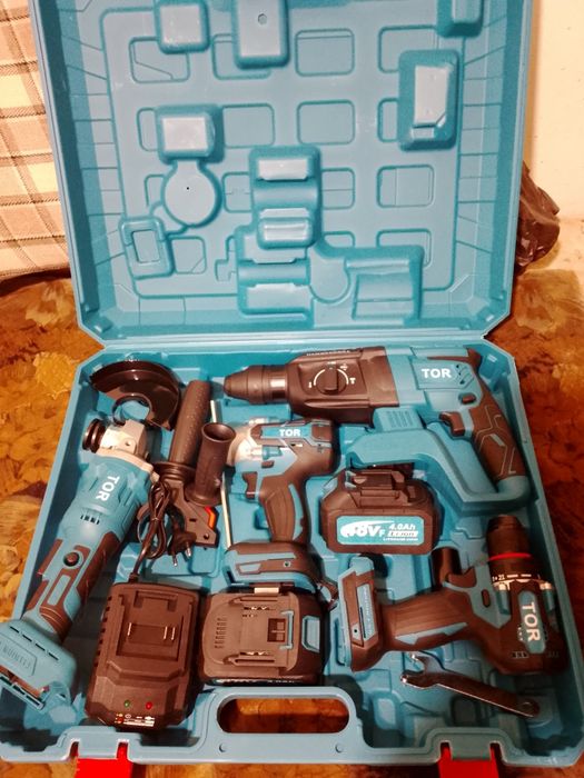 Аккумуляторный электроинструмент 4в1