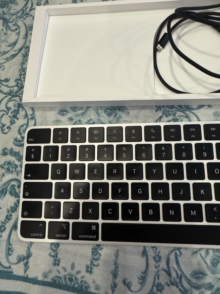 Apple Magic Keyboard black edition with touch Id and Numeric keypad