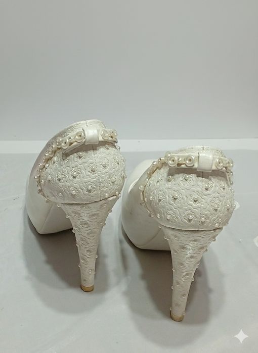 Белый турецкий туфли