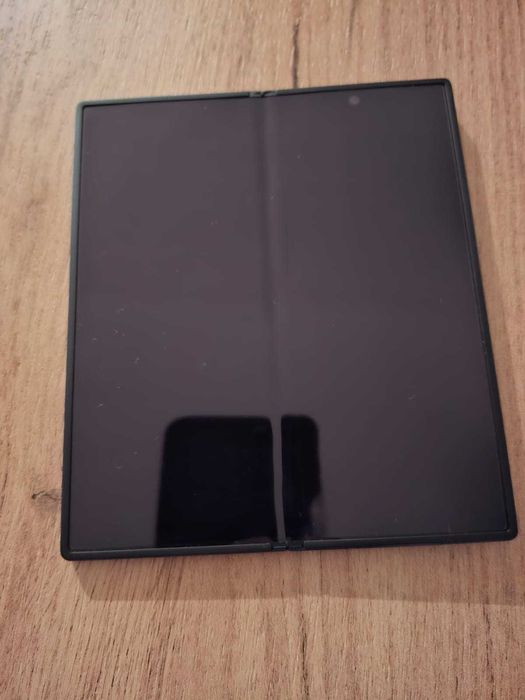 Vand samsung z fold 6 12gb ram 512gb stare foarte buna preț negociabil