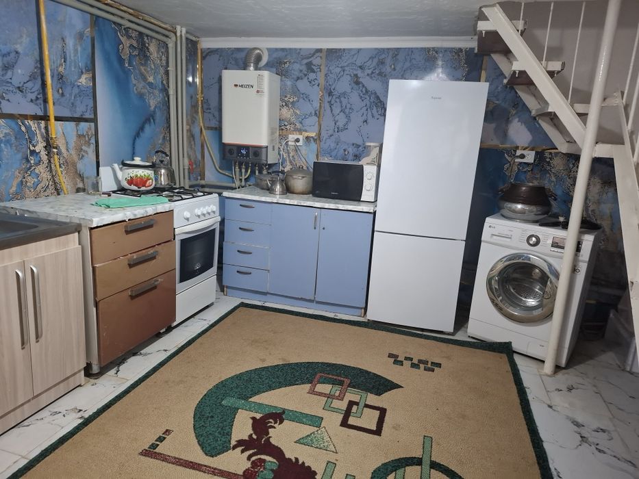 Здаётся времянка  мкр катн копр. Отличном состоянии. Душ стиралка