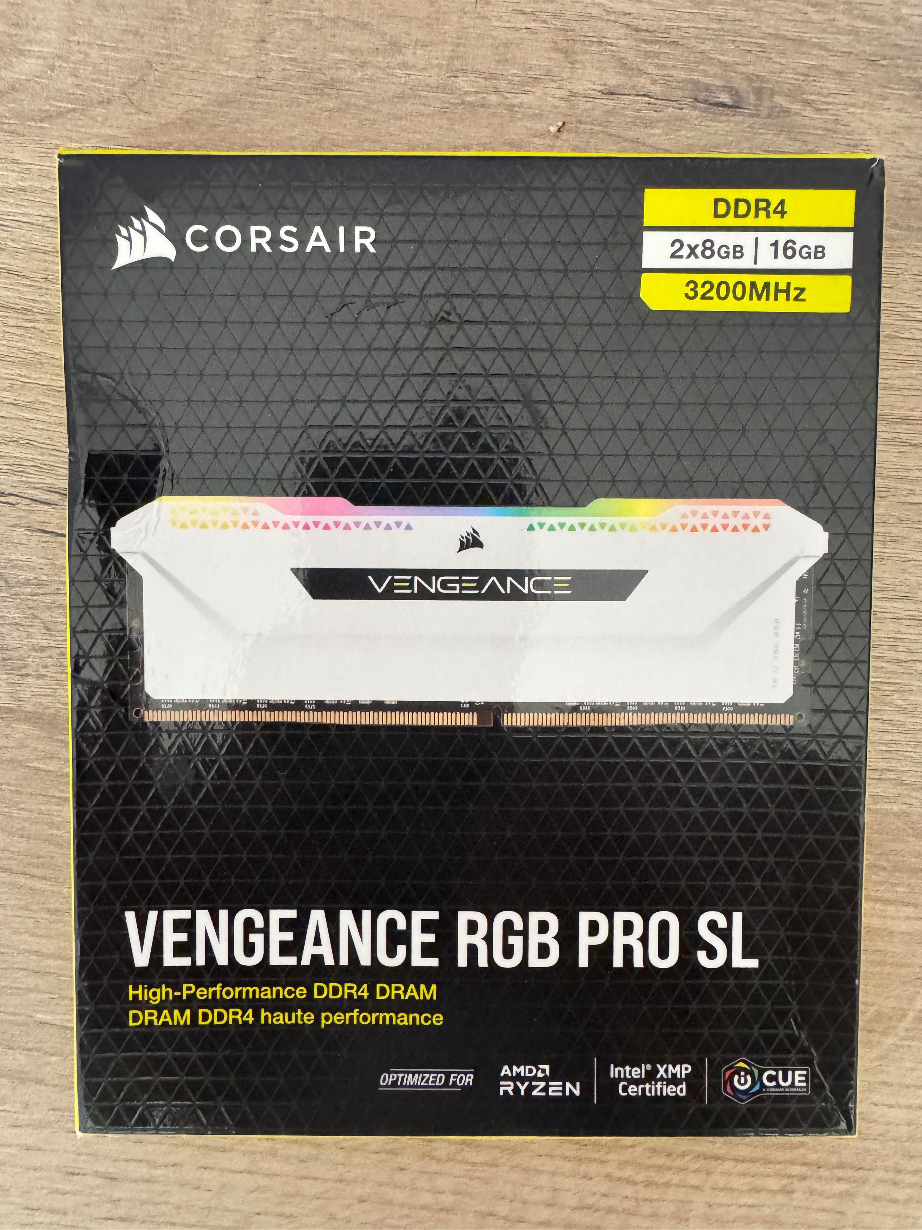 Продавам рам памет Corsair Vengeance