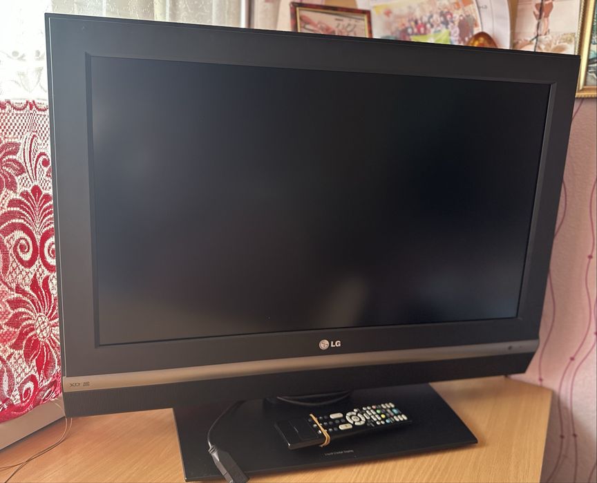 Продам телевизор Lg