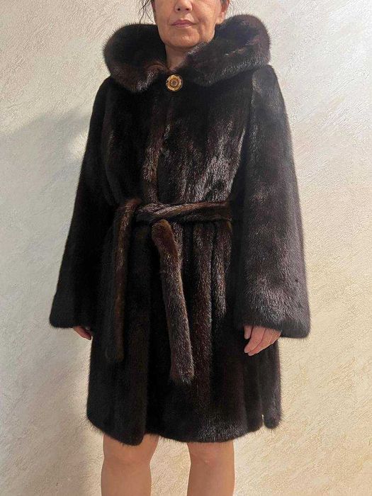 Норковая шуба в хорошем состоянии