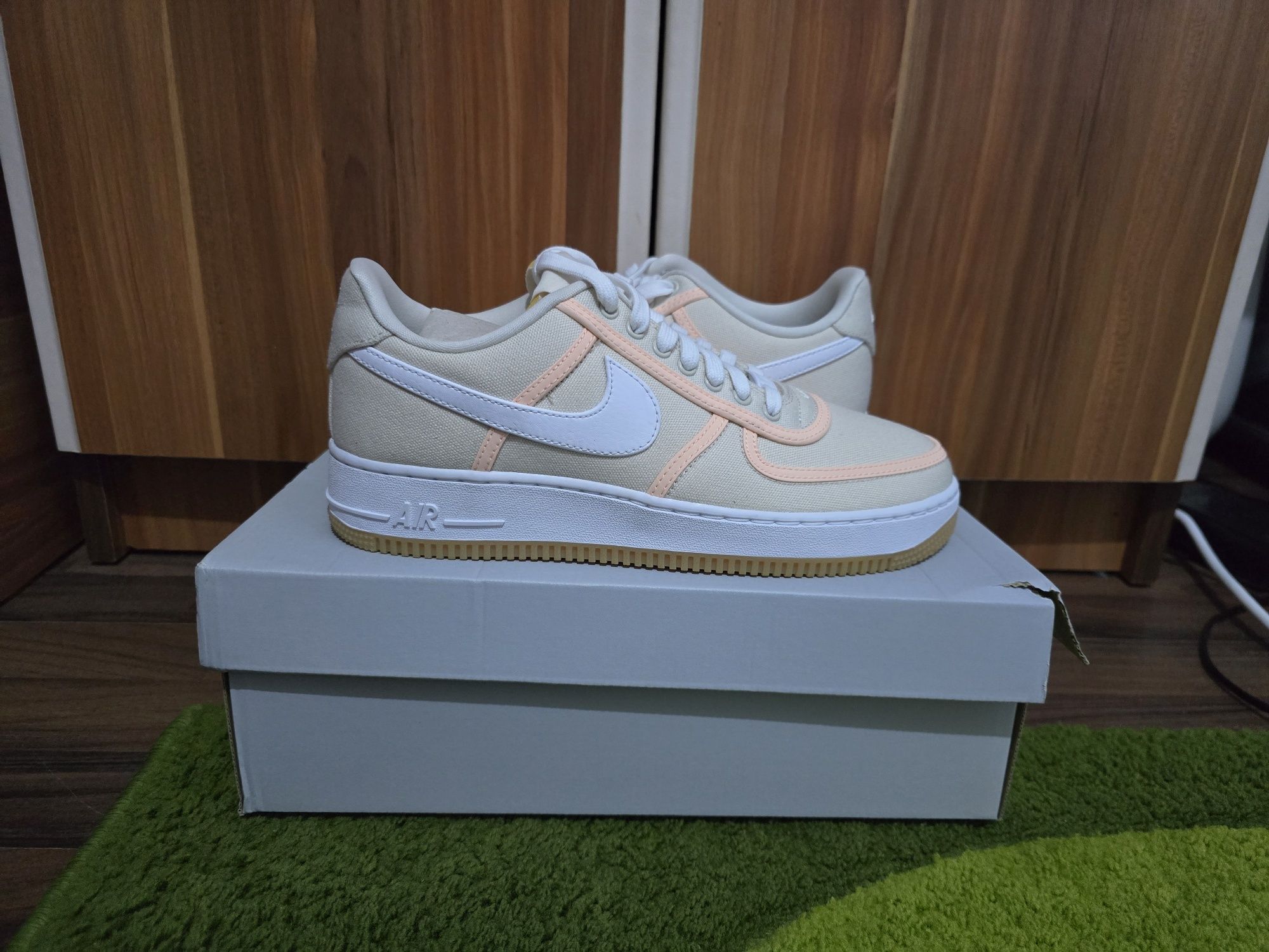 Nike Air Force 1