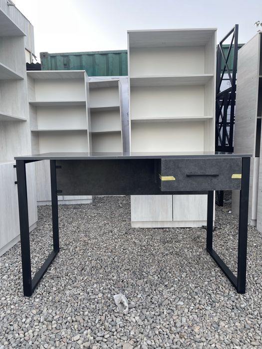 Stol loft razmer: 900*600 h750 tumichkasi ham bor