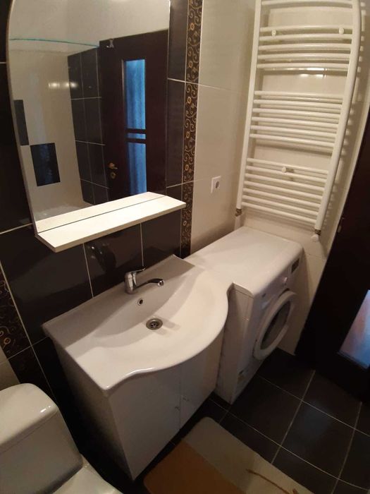 Inchiriez apartament 2 camere zona hotel Europa parcare subterana