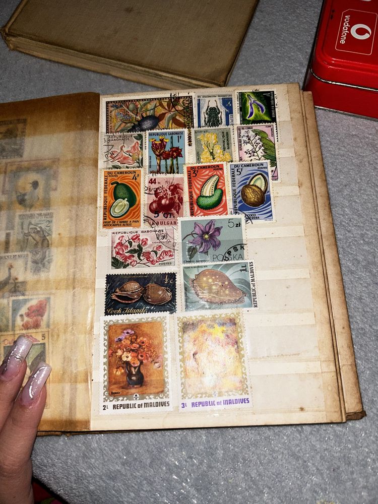 Vand clasor cu timbre vechi