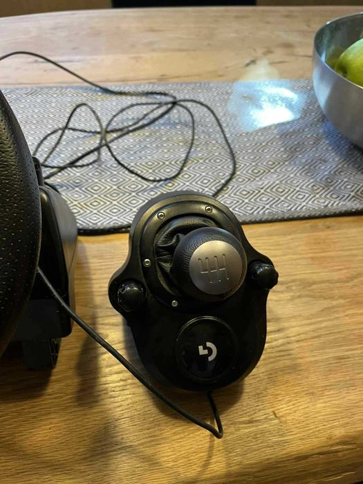 Logitech G29/920 за Xbox/PC + скоростен лост