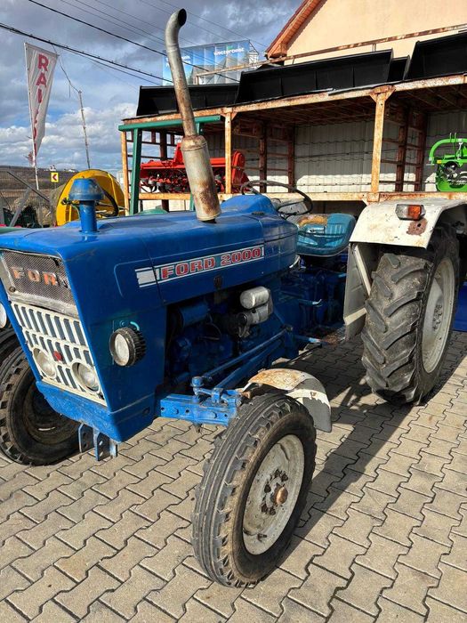 Tractor Ford 2000