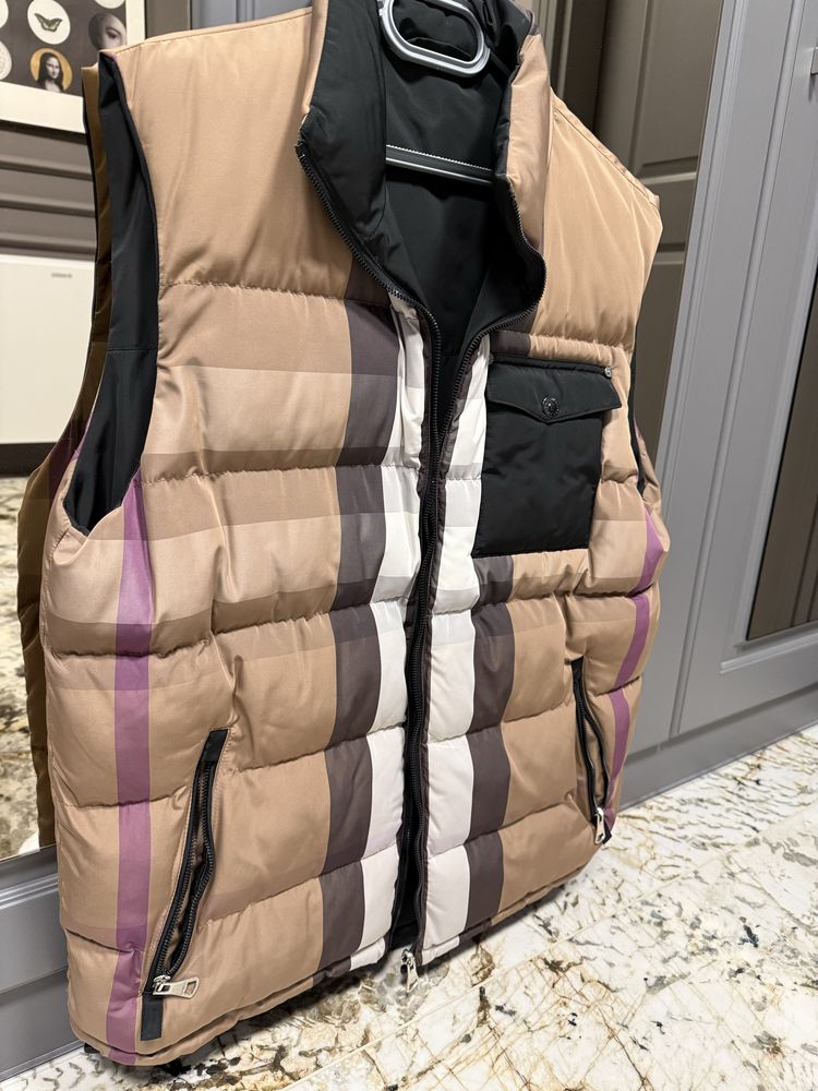Уникална двулицева мъжка грейка/елек/Burberry