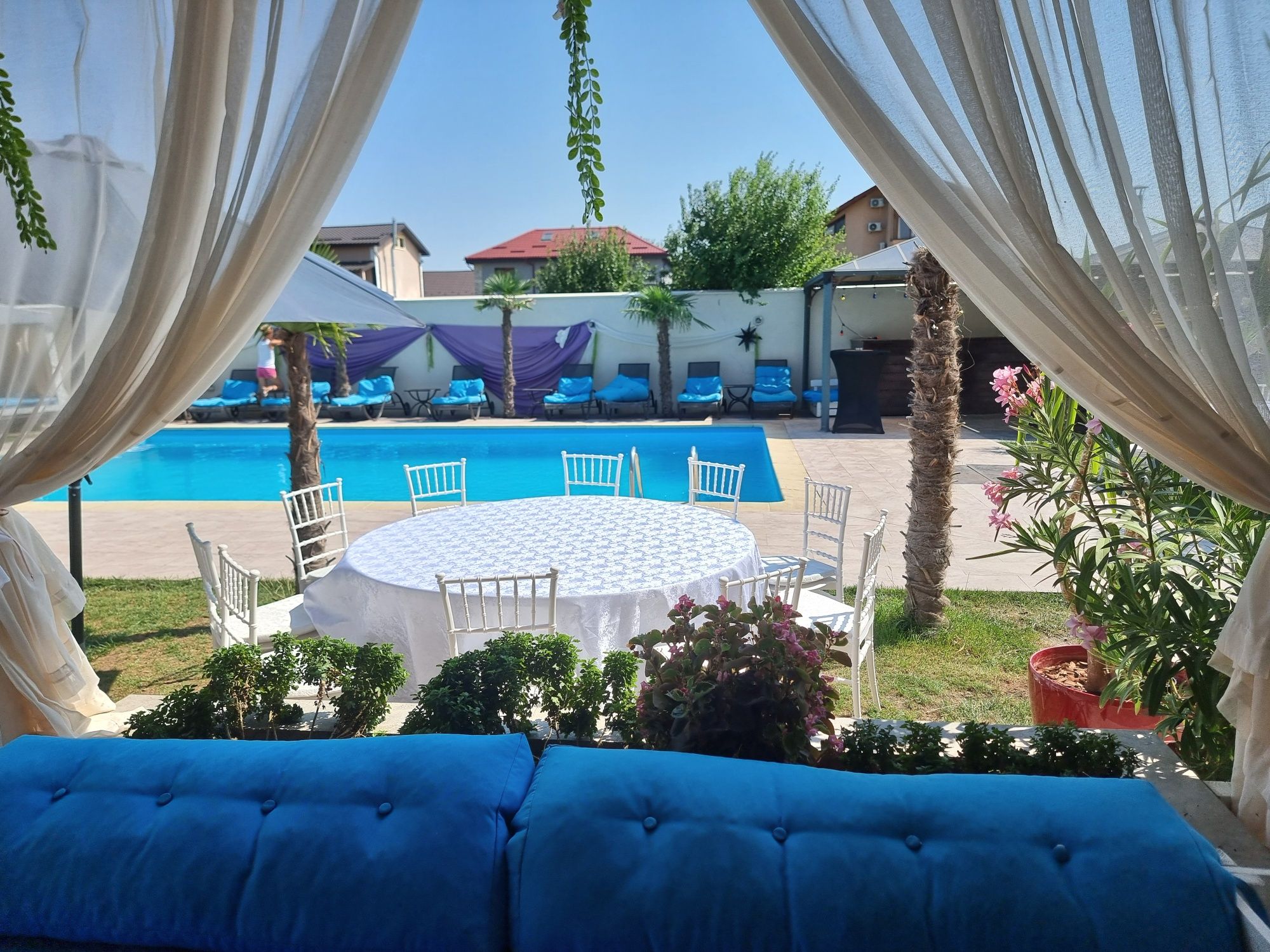 Vila petreceri evenimente cu piscina Vila petrecere Mese Ceremonie