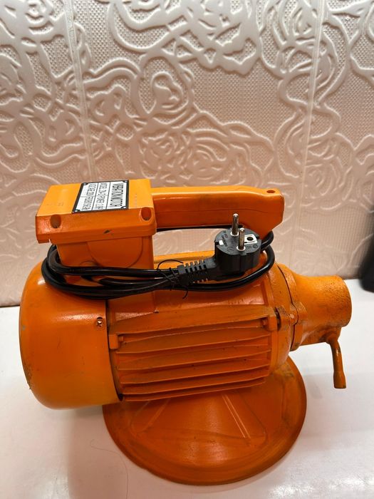 Выбратор 220/50 В