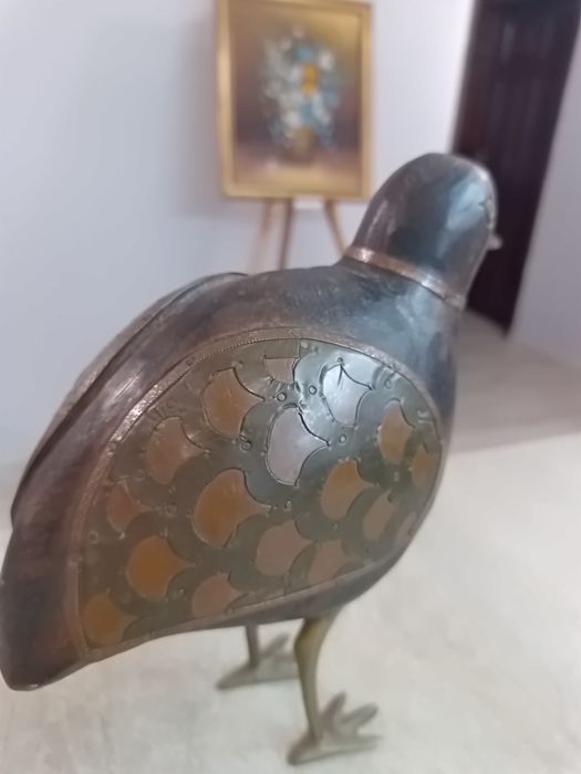 Уникална винтидж статуетка – Птица от Дърво мед и Месинг