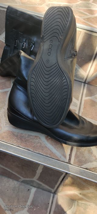 Vând cizme inalte Ecco