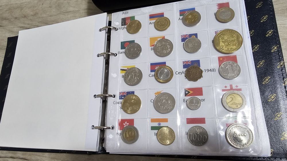 Colecție Unicat cu 232 Monede (MS, AU, XF, VF) în clasor Numis