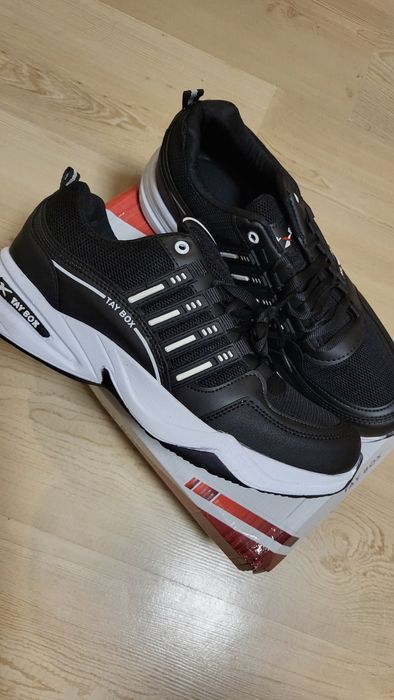 Мъжки спортни маратонки