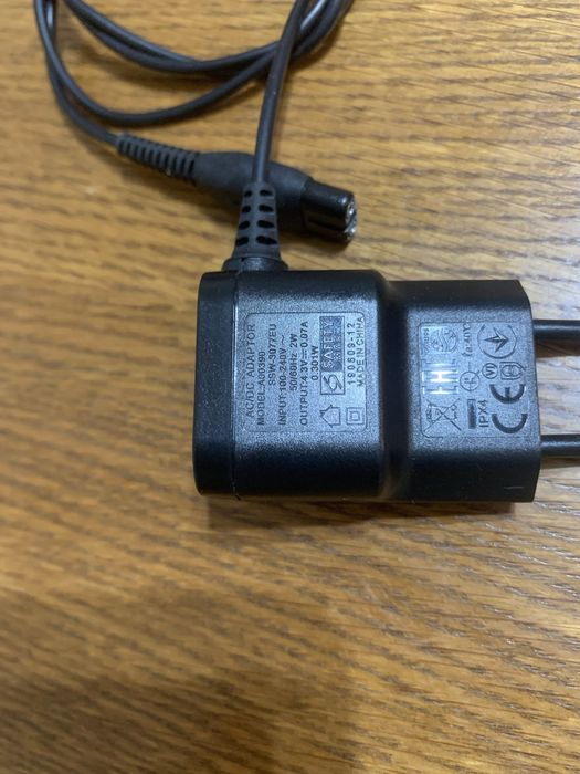 incarcator aparat de ras si tuns PHILIPS / BRAUN