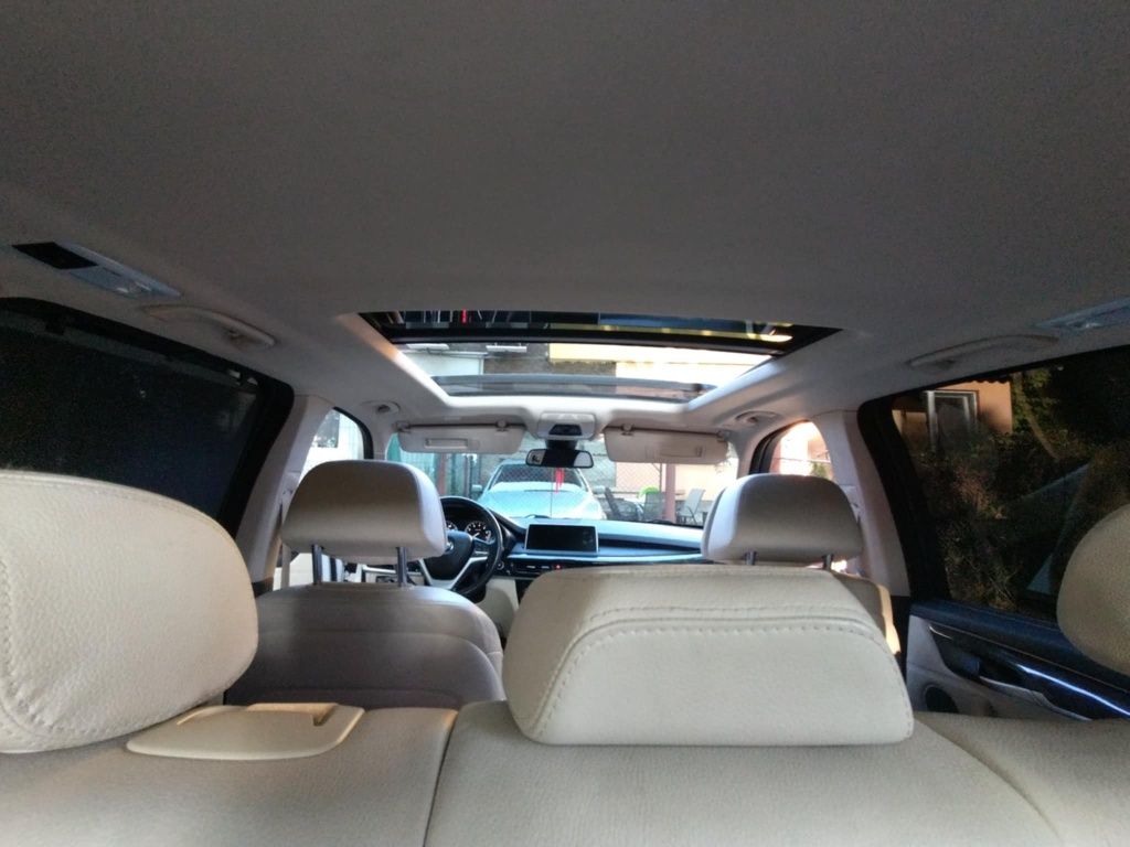 Продавам, заменям! 
BMW X5 F15 40е 313кс. 8ZF 2017г. 185400км. Plug-in