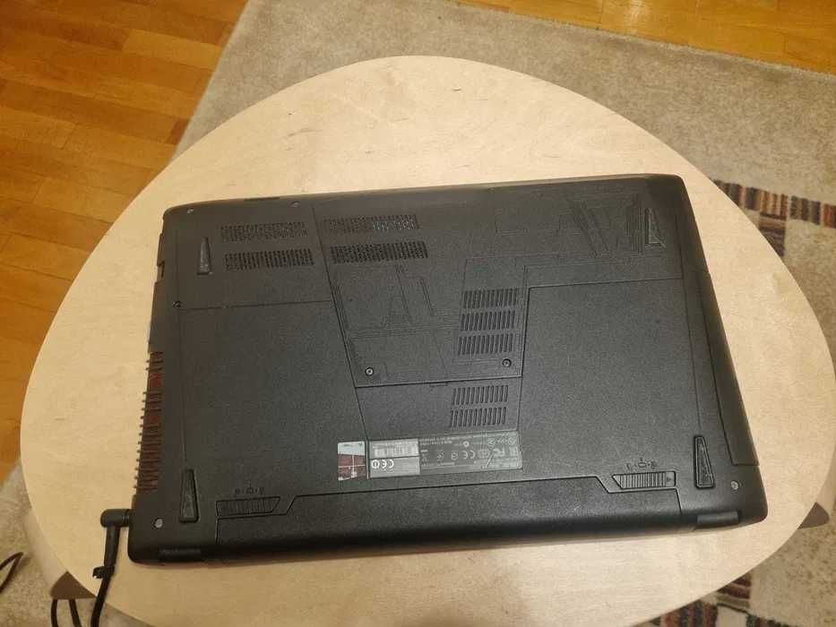 ASUS ROG - i7 - 16GB RAM - SSD + HDD (120GB + 700GB) - GTX 950M