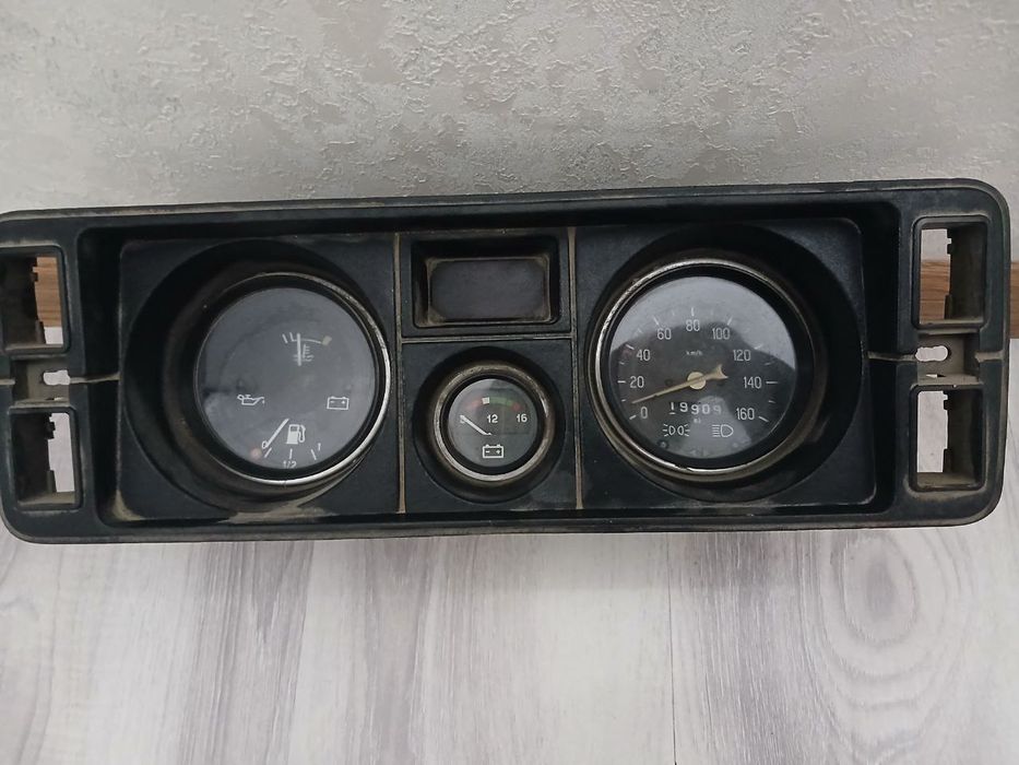 Б/у спидометр от 2104