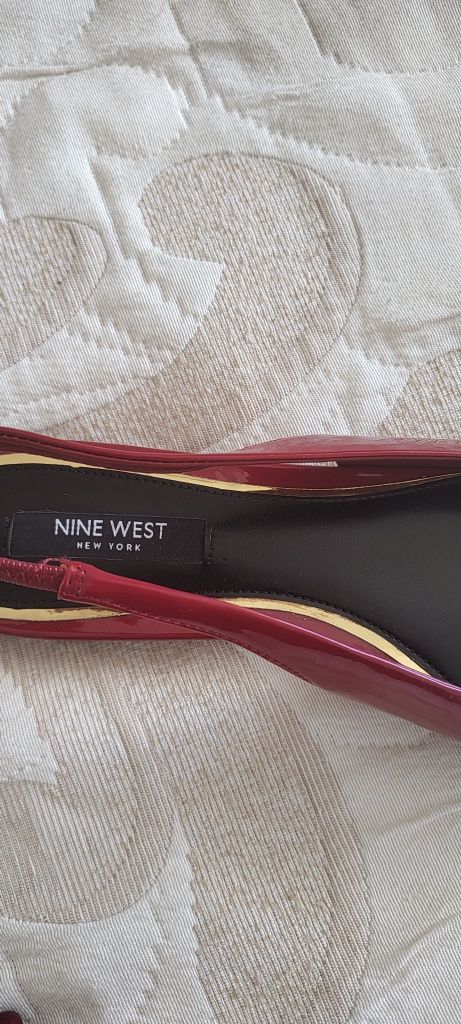 Обувки марка Nine West