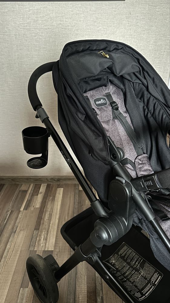 Коляска детская 3 в 1 Evenflo Pivot Modular