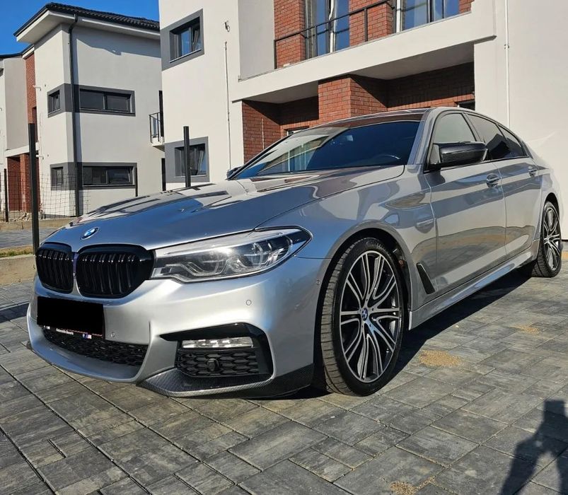 BMW Seria 5 BMW 540i xDrive M/HarmanKardon/HeadupDisplay