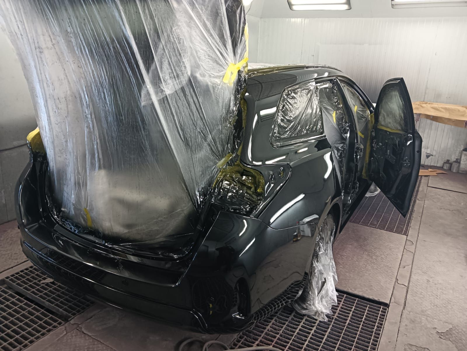 Vopsitorie auto tinichigerie 80e-110e