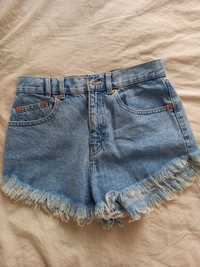 Pantaloni scurti Pull and Bear