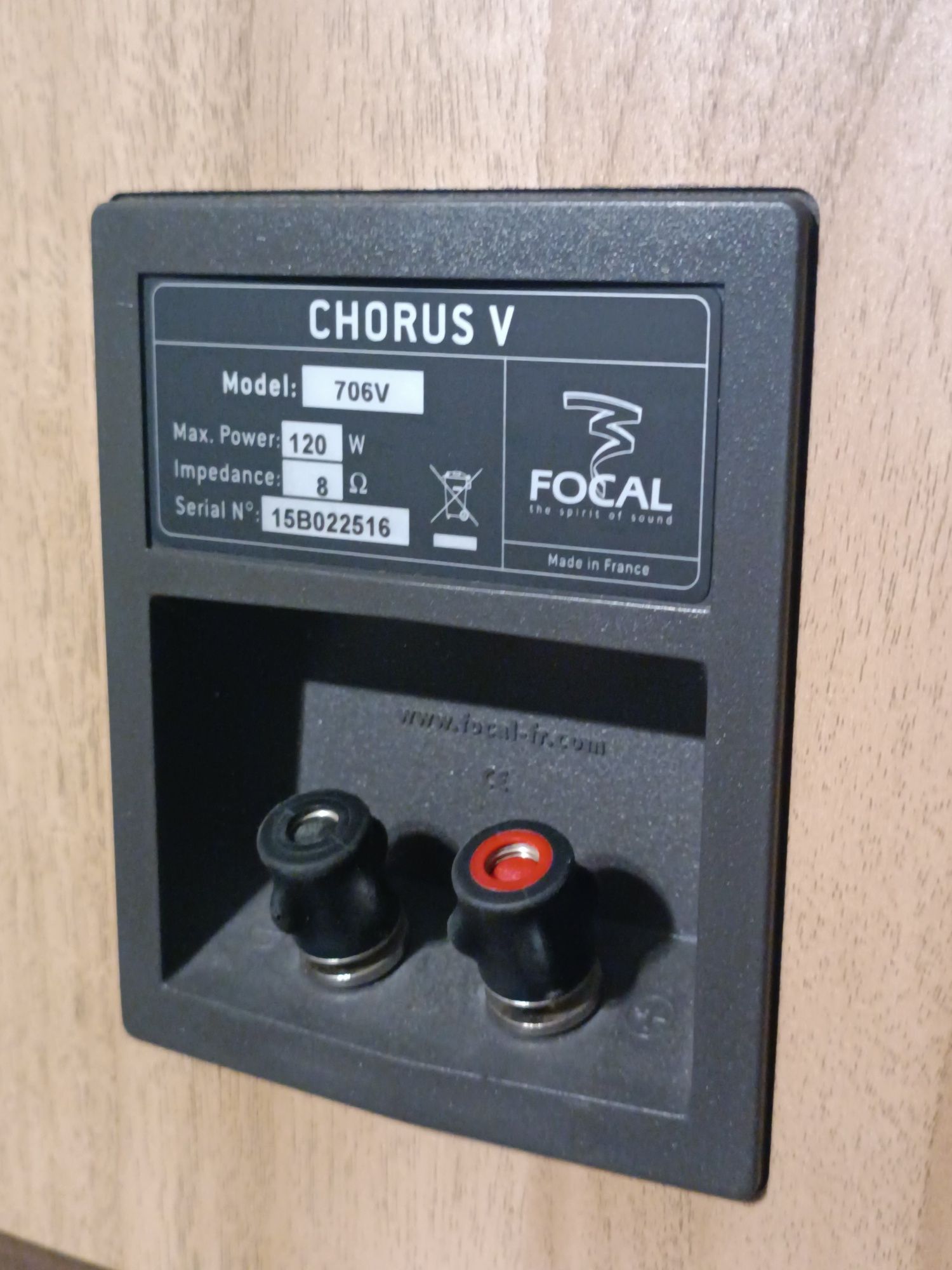 Focal Chorus 706V тонколони букшелф