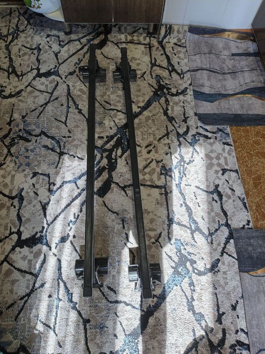 Багажник сотилади