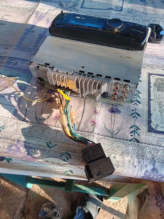 Авто CD Pioneer за автомобил