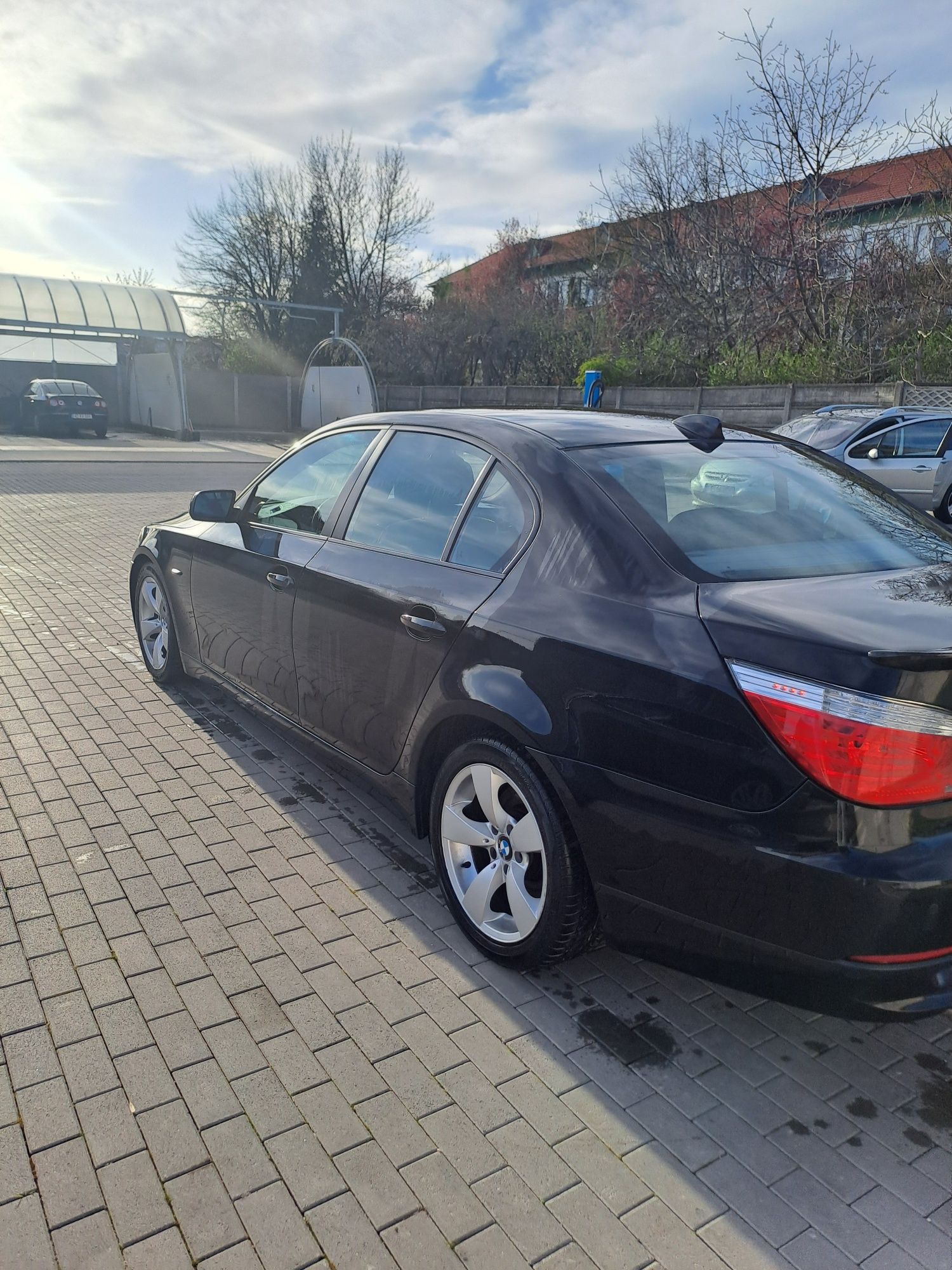 Bmw e60-520 Motorină motor n47 2000 anul 2009 preț 6800 e asigure,itp,