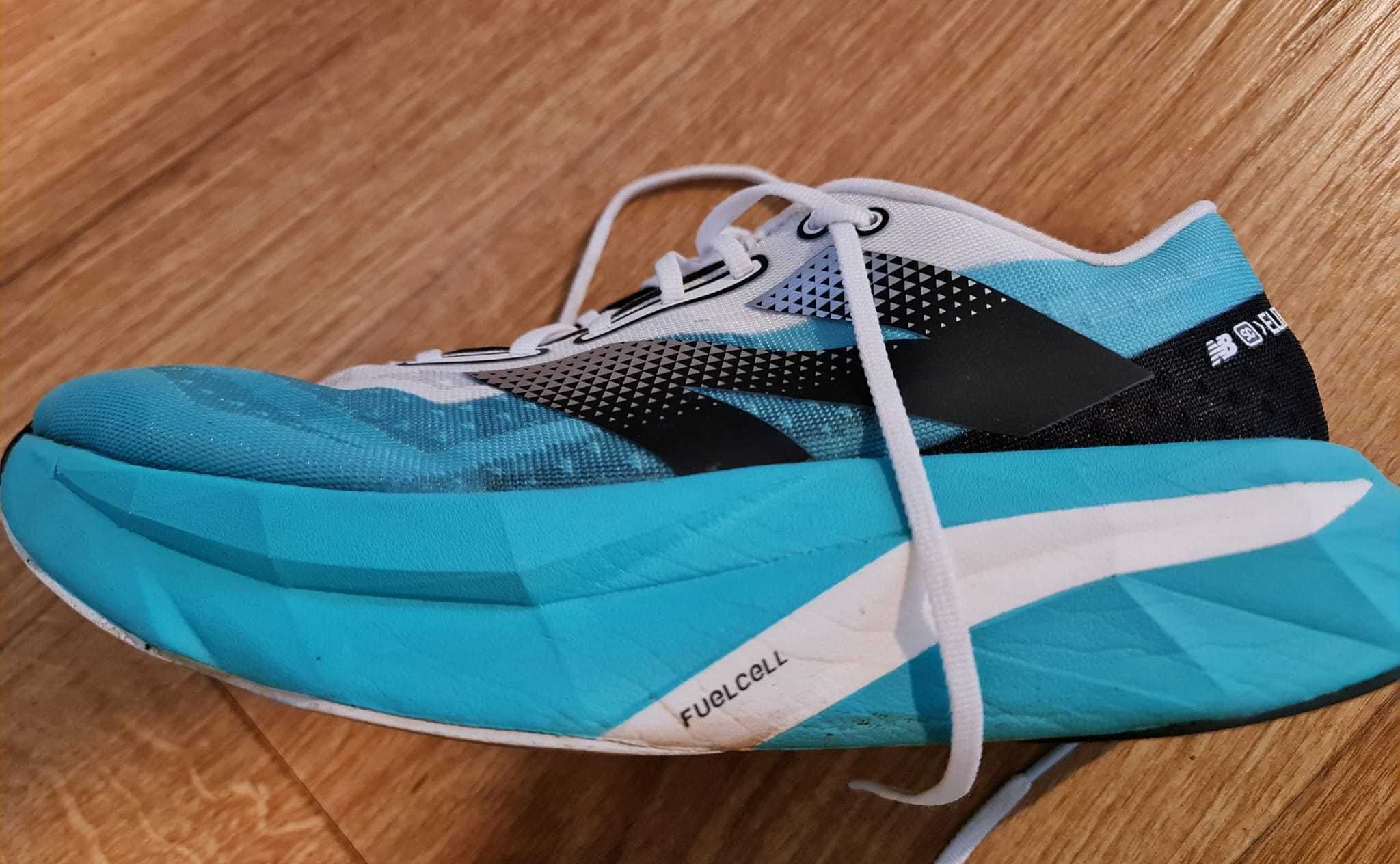 Ocazie!!! Vand pantofi alergare FuelCell SuperComp Elite v4, marime 42