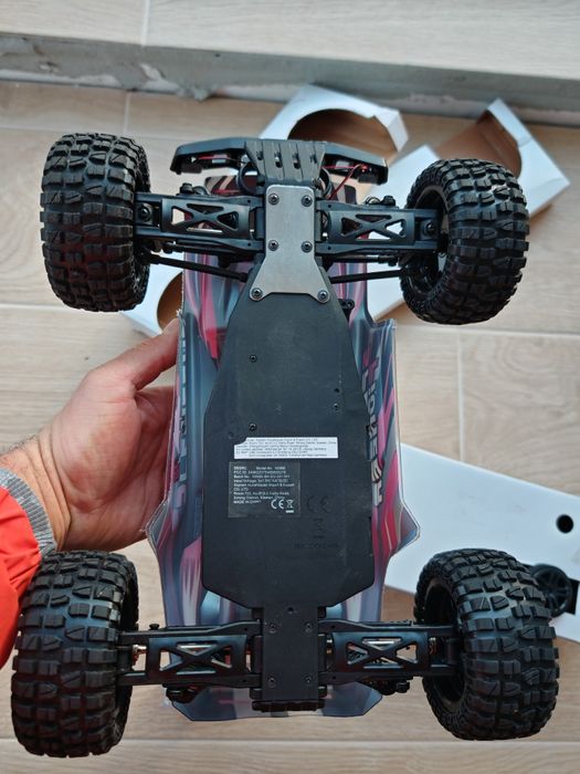 DEERC 9206E Extra Shell Голяма RC количка мащаб 1:10, 55 km/h 2 батери
