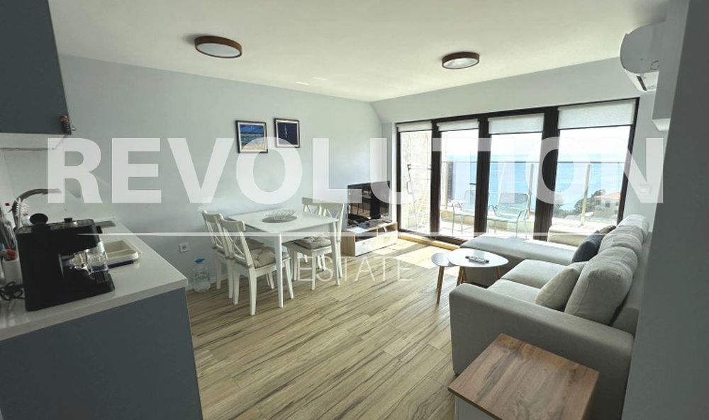 Двустаен апартамент в района на м-т Ален Мак!