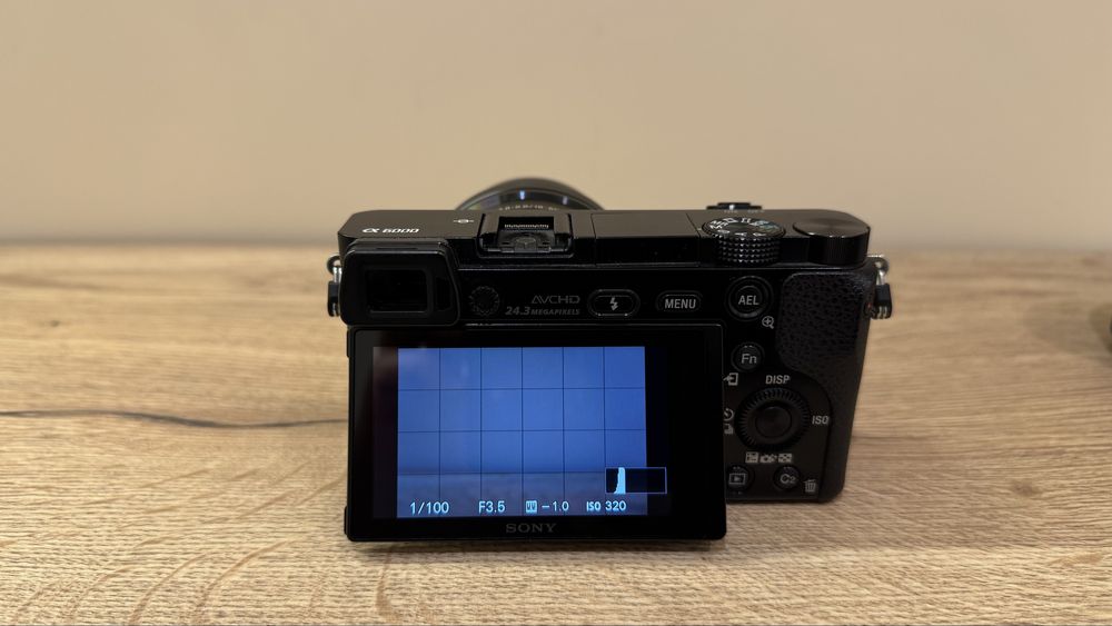 Фотоапарат Sony A6000