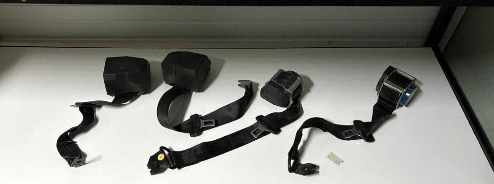 Set centuri siguranță Volkswagen Passat B6 – SH – ORIGINALE