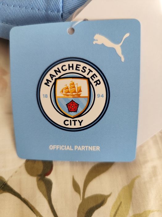 Продавам шапка PUMA на Манчестър Сити