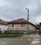 Casă de închiriat