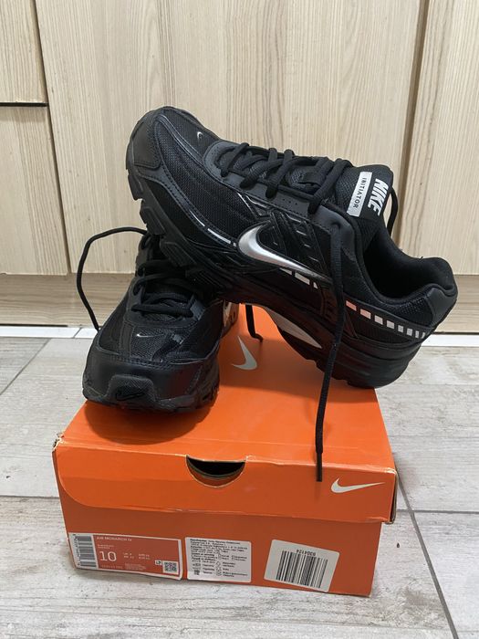 Nike INITIATOR 43 1/2 цена 105