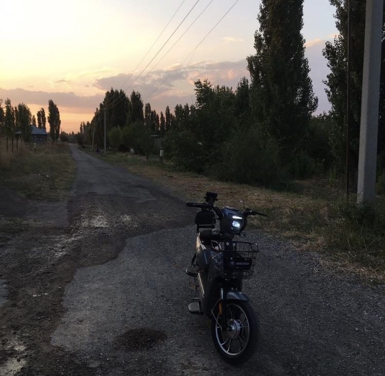 Прадается скутер срочно торт есть!